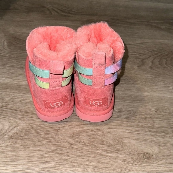 Kid's UGG Boots Pink Mini Short Uggs with cute Pastel Rainbow Watercolor Straps - Picture 7 of 10